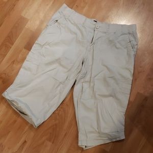 Lane Bryant Cargo Capri Pants